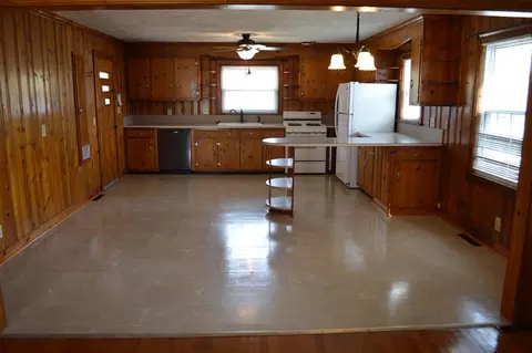 307 Barnette Ave, Roxboro, NC 27573 photo 4