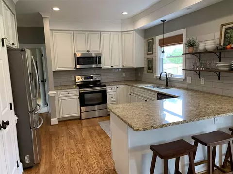 103 Crosswind Dr, Cary, NC 27513 photo 5