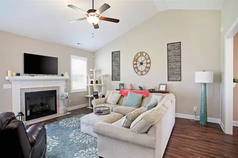 56 Thurman Dr, Selma, NC 27576 photo 5