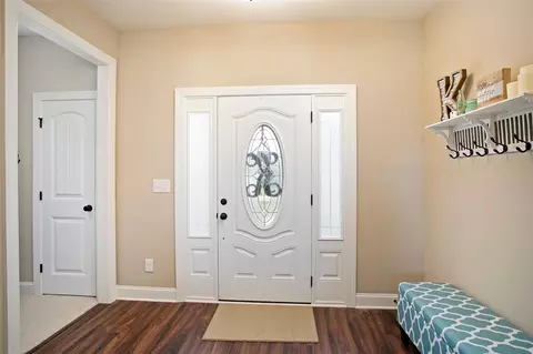 56 Thurman Dr, Selma, NC 27576 photo 2