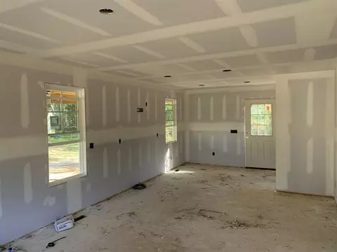 20 Eli Ct, Roxboro, NC 27573 photo 2