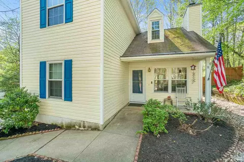 8 Larch Ct, Durham, NC 27703 photo 3