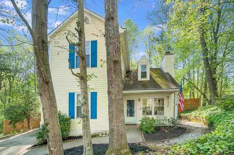 8 Larch Ct, Durham, NC 27703 photo 2