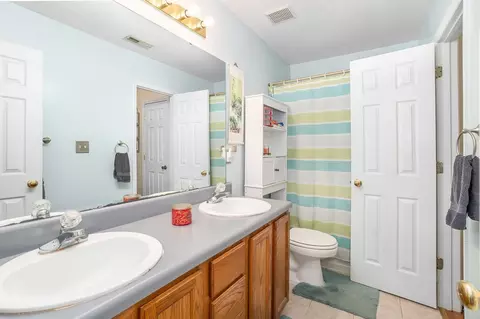 8 Larch Ct, Durham, NC 27703 photo 15