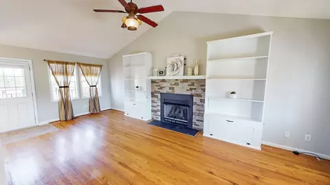 105 Hugh Dr, Smithfield, NC 27577 photo 4