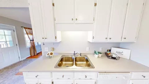 105 Hugh Dr, Smithfield, NC 27577 photo 14