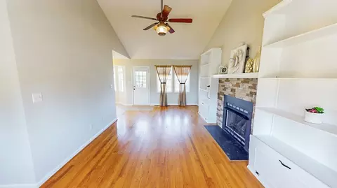 105 Hugh Dr, Smithfield, NC 27577 photo 5