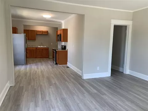 318 E 5th St, Burlington, NC 27215 photo 7