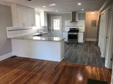 1004 Juniper St, Durham, NC 27701 photo 3