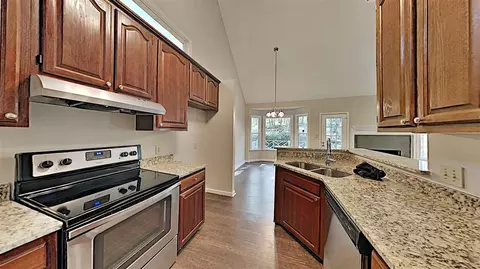 6005 Tarleton Ct, Raleigh, NC 27616 photo 4