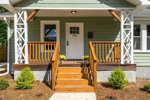 506 N Maple St, Durham, NC 27703 photo 3