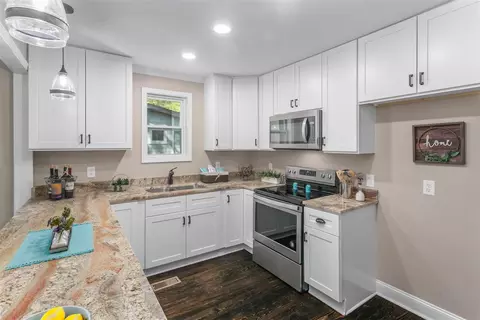 506 N Maple St, Durham, NC 27703 photo 9