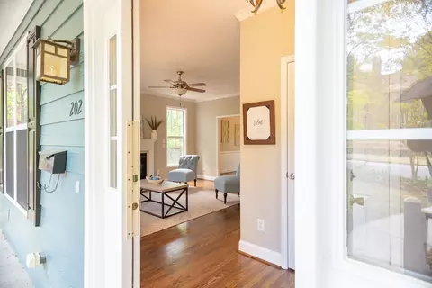 202 W Knox St, Durham, NC 27701 photo 3