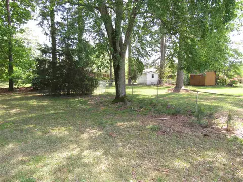 911 S Walnut Dr, Smithfield, NC 27577 photo 6