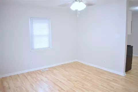 817 Waring St, Durham, NC 27704 photo 3