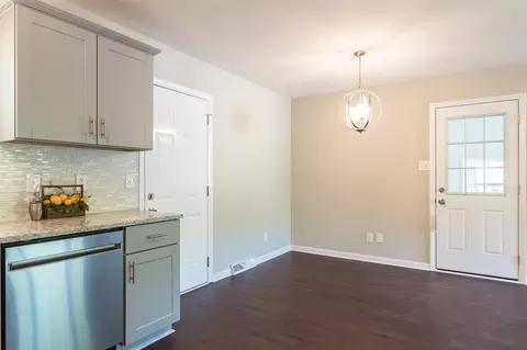 2843 Beechwood Dr, Durham, NC 27701 photo 4