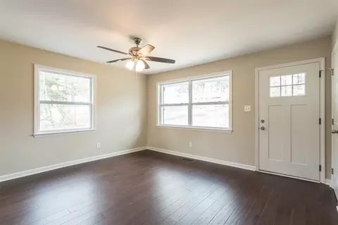 818 Shay Dr, Durham, NC 27704 photo 9