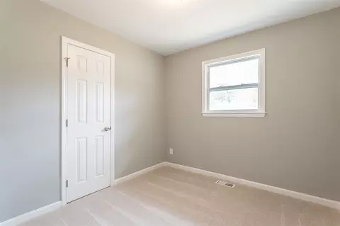 818 Shay Dr, Durham, NC 27704 photo 17