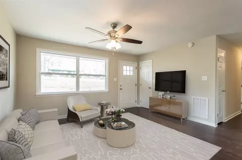 818 Shay Dr, Durham, NC 27704 photo 3