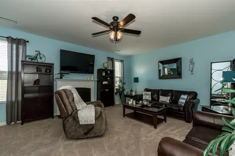 1114 High Fox Dr, Durham, NC 27703 photo 9