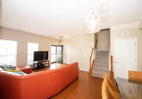 25 Sharpstone Ln, Durham, NC 27703 photo 8
