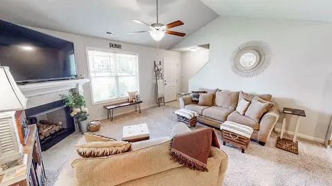 114 Willmont Ct, Benson, NC 27504 photo 6