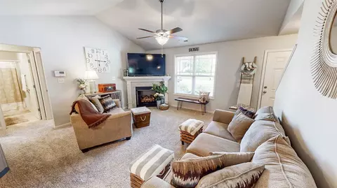 114 Willmont Ct, Benson, NC 27504 photo 5