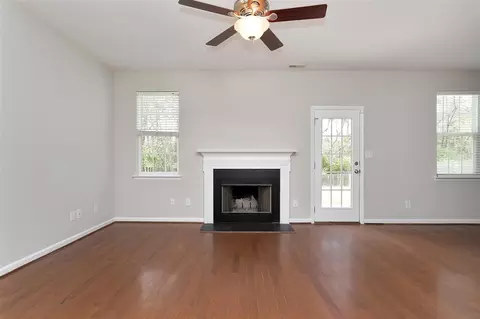 3320 Forrestal Dr, Durham, NC 27703 photo 4
