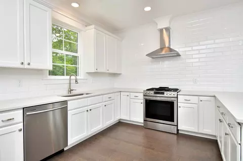 3857 Crabtree Ave, Durham, NC 27704 photo 8