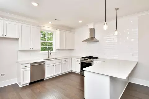 3857 Crabtree Ave, Durham, NC 27704 photo 7