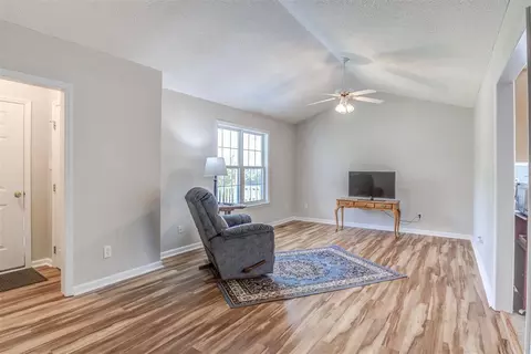 140 Wilmack Dr, Benson, NC 27504 photo 4