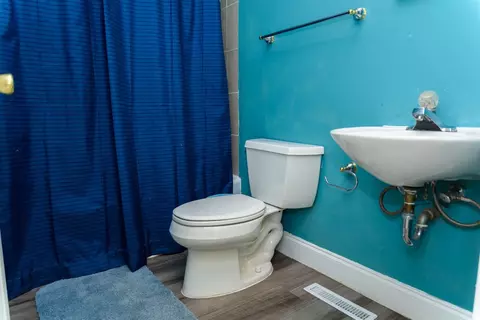 1806 Robinhood Rd, Durham, NC 27701 photo 6
