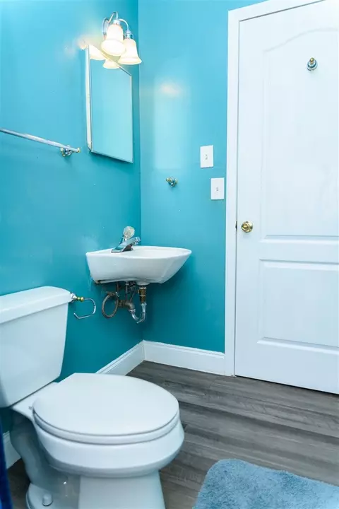 1806 Robinhood Rd, Durham, NC 27701 photo 7