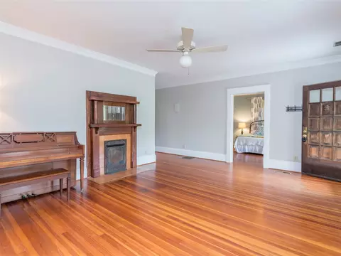 222 Morreene Rd, Durham, NC 27705 photo 2