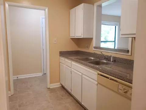 5820 Pointer Dr #101, Raleigh, NC 27609 photo 9