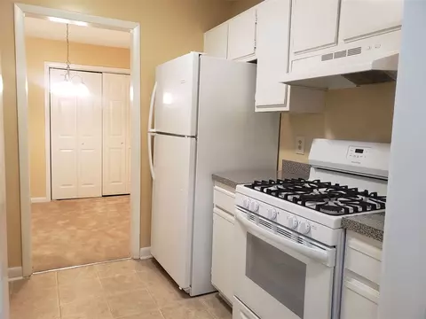 5820 Pointer Dr #101, Raleigh, NC 27609 photo 11
