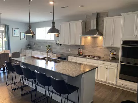 102 Silverhawk Ln, Durham, NC 27703 photo 2