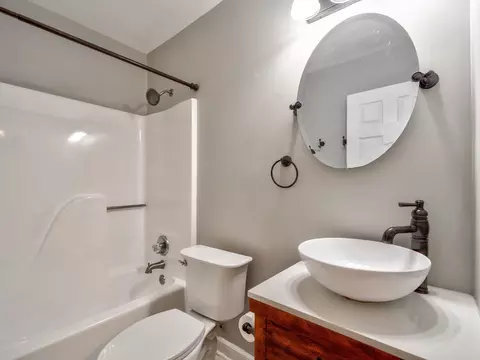 102 W Edgewood Dr, Durham, NC 27701 photo 24