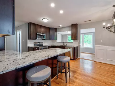 102 W Edgewood Dr, Durham, NC 27701 photo 9