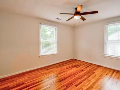 102 W Edgewood Dr, Durham, NC 27701 photo 18