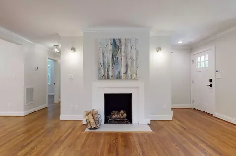 1304 Dixie Trl, Raleigh, NC 27607 photo 7