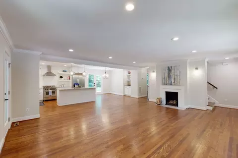1304 Dixie Trl, Raleigh, NC 27607 photo 3