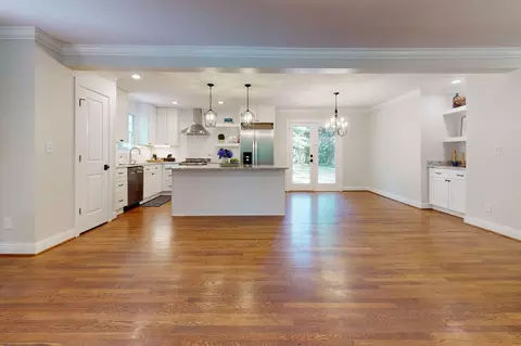 1304 Dixie Trl, Raleigh, NC 27607 photo 4