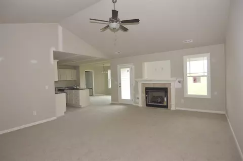 49 Cornfield Ln, Benson, NC 27504 photo 3