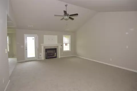 49 Cornfield Ln, Benson, NC 27504 photo 2