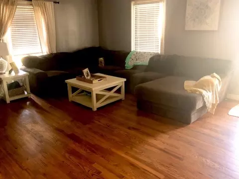 708 E Chatham St, Apex, NC 27502 photo 2