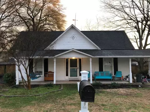 708 E Chatham St, Apex, NC 27502 photo 1