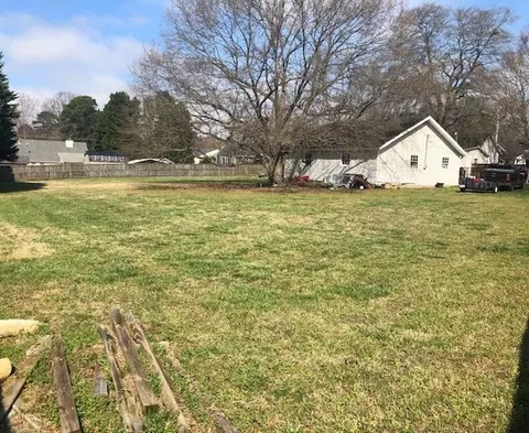 708 E Chatham St, Apex, NC 27502 photo 6