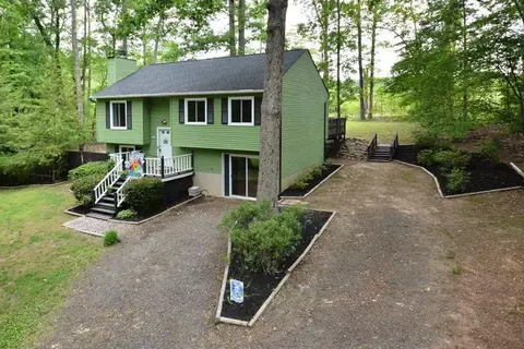 1520 Cotherstone Dr, Durham, NC 27712 photo 2