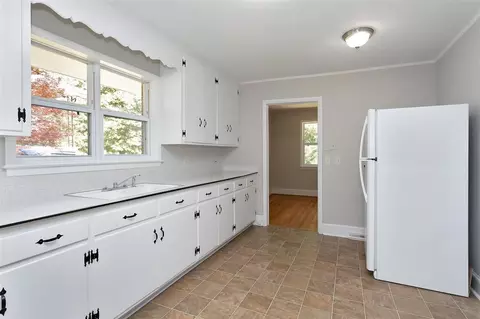 611 W Markham Ave, Durham, NC 27701 photo 4